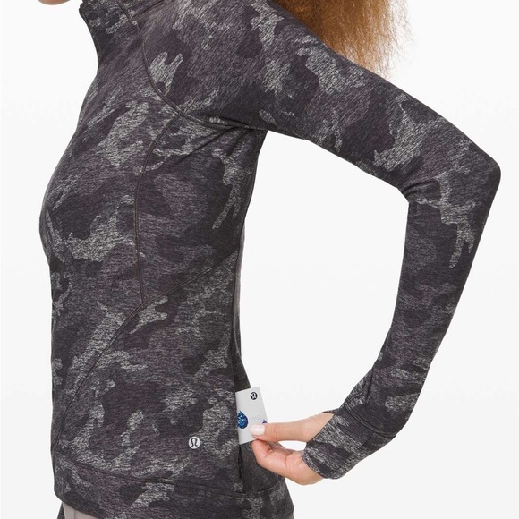 Lululemon Outrun the Elements Quarter Zip - Picture 2 of 6